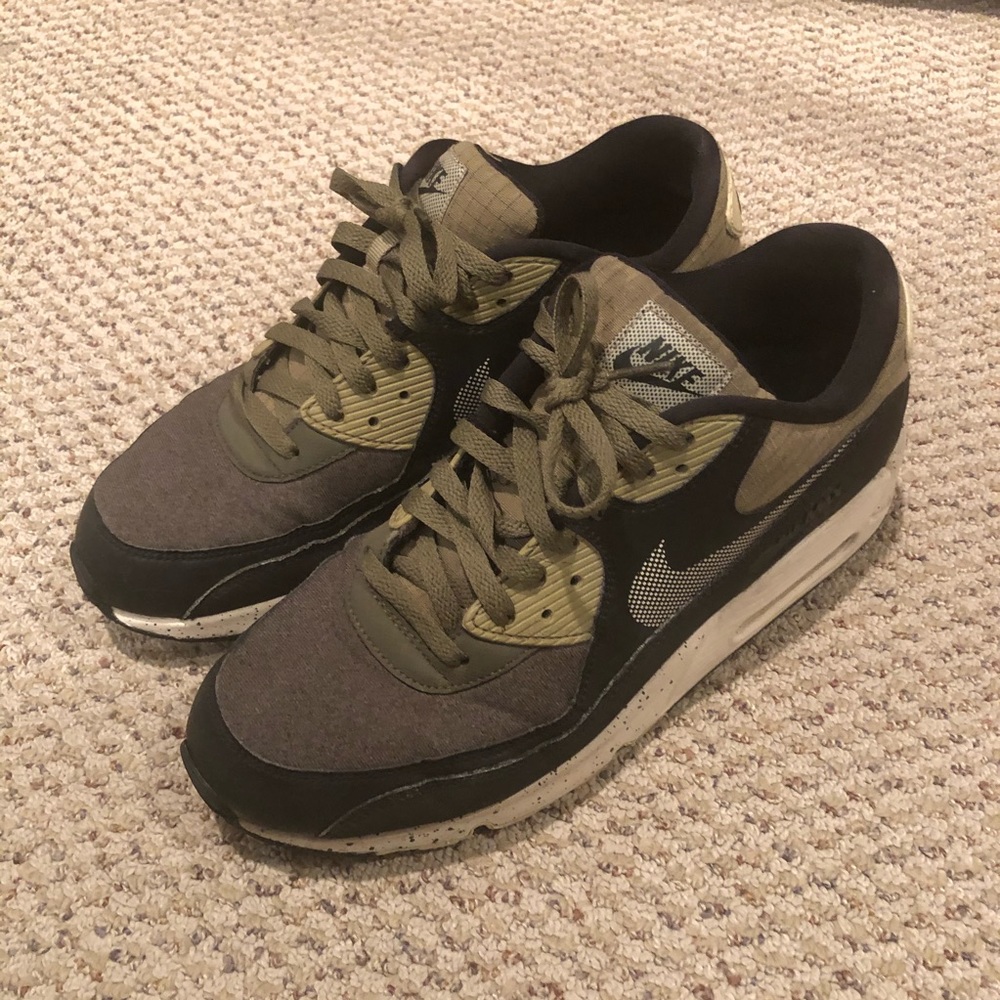 Nike Air Max VJ 2018 Size 11 Green, Grey, & Black